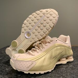 Nike Shox R4 “Guava Gold” - Brand New